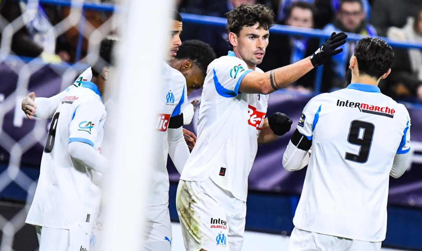 开云体育官网登录-曼联弃将踢疯了：独造5球，全场最佳，缔造队史15年神迹