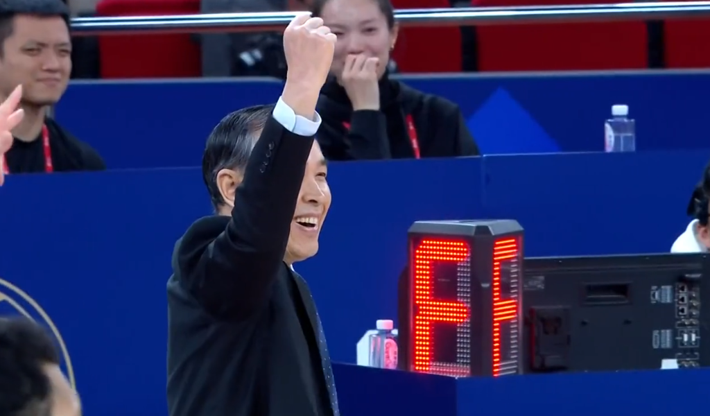 开云体育官网登录入口-输19分北京却传4好消息！4伤兵即将复出，浙江难了，张庆鹏头大了